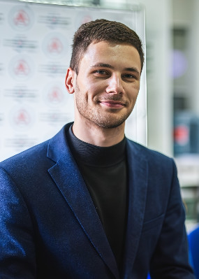 Репетитор Михаил Романович