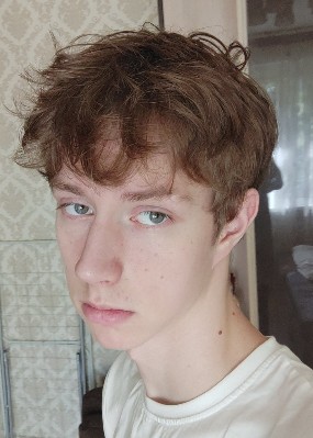 Репетитор Андрей Максимович