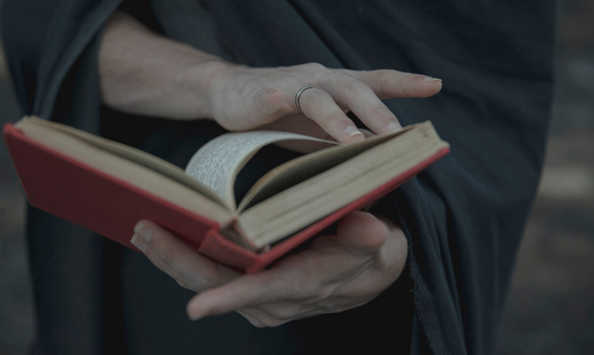 религиовед